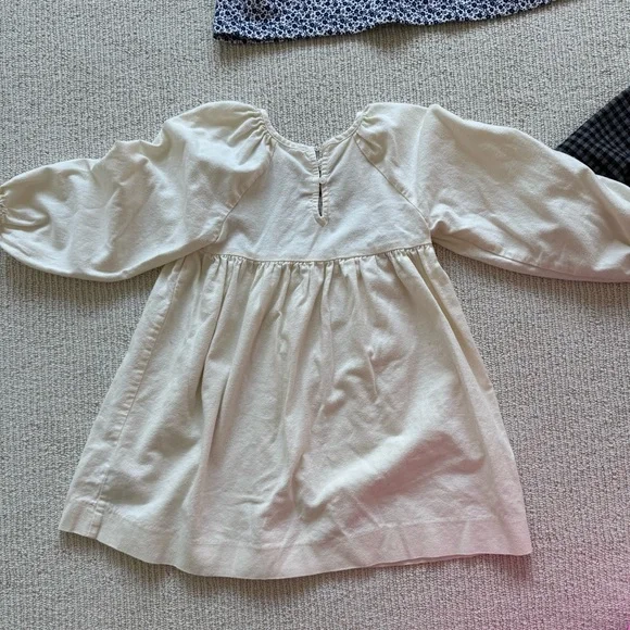 Zara Bundle 4-5t girls dresses - Picture 11 of 11